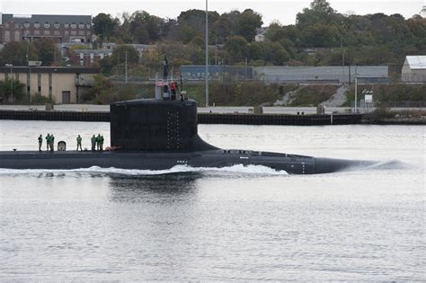 USS Vermont, the Navy’s newest fast-attack submarine - Sandboxx