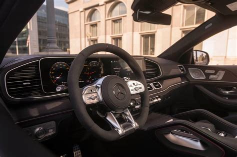 2023 Mercedes-Benz GLE-Class Coupe Interior Pictures