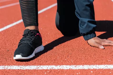 5 Rekomendasi Sepatu Running Dengan Kualitas Terbaik Cocok Untuk