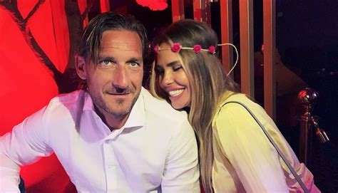 Ilary Blasi E Francesco Totti Cosa Si Nasconde Dietro Il Nuovo Patto