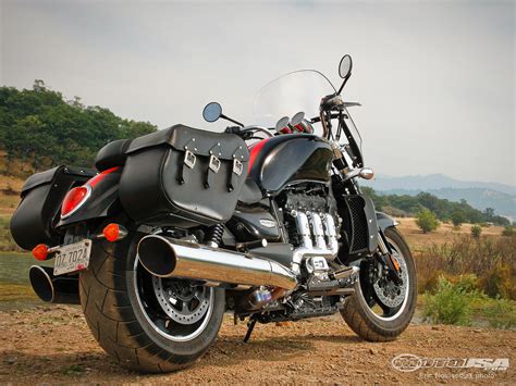 Review Of Triumph Rocket Iii Roadster 2294cc Pictures Live Photos