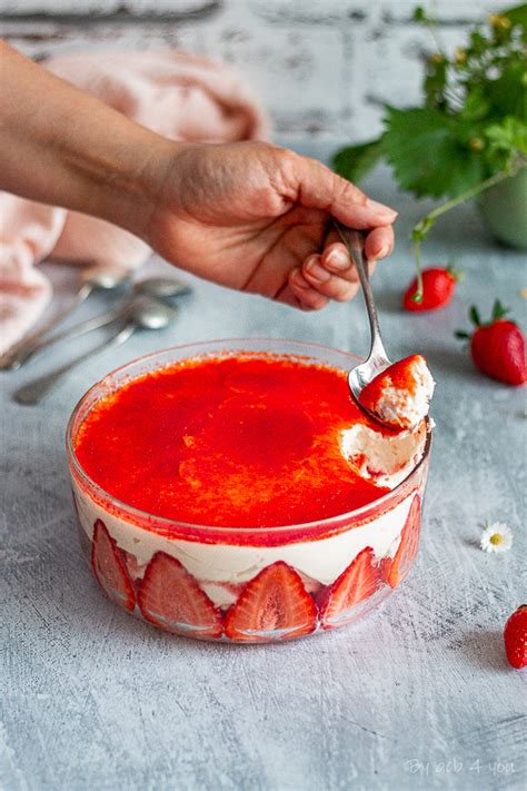 Tiramisu Aux Fraises Recette De Christophe Felder