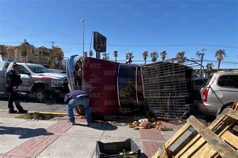 Camioneta Choca A Pick Up Y Provoca Volcadura En Misiones