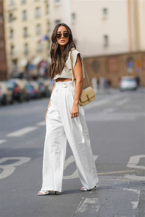 Pantaloni Con Pinces Tendenza 2021 5 Look Chic Per Abbinarli IO Donna