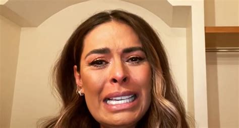 Galilea Montijo lloró y negó vínculos con Inés Gómez Mont y