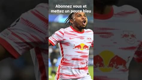 J OUVRE DES RECOMPENSES FUT CHAMPIONS PENDANT LA TOTS BUNDESLIGA POUR