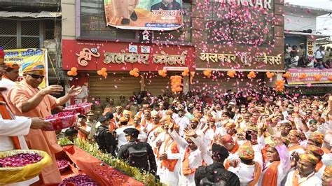 Gorakhpur Holi Photos Cm Yogi Adityanath Celebrates Holi At Gorakhnath Temple In Gorakhpur News