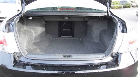 Honda Accord Trunk Beeps And Opens