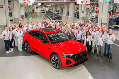 Audi Werk Brüssel Streik wegen Verschiebung der Q4 Produktion