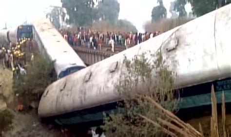 Rail fracture suspected in Ajmer-Sealdah Express derailment | India.com