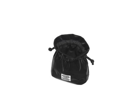 Carlyn Babe Pouch Glossy Black Shop Authentic At SASOM