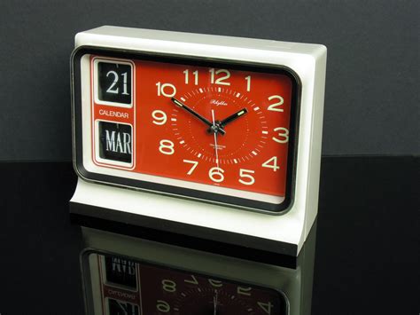 Mid Century Modern Freak Retro Alarm Clocks Via 1 2 3 4 5 6