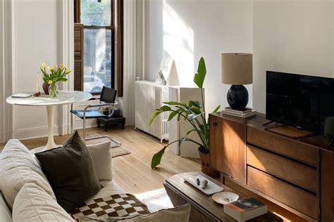 Quintessential Brooklyn Brownstone Rental Photos | Apartment Therapy