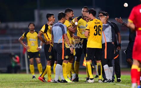 Keputusan Pengadil Bikin Penyokong Penyokong Nsfc Panas Aksi Bertemu