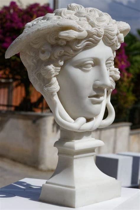 Testa Medusa Rondanini In Marmo H65 Cm Scultura Versace