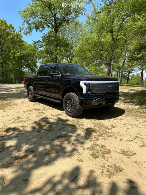 View Build Inch Lifted 2022 Ford F 150 Lightning Rough 51 Off