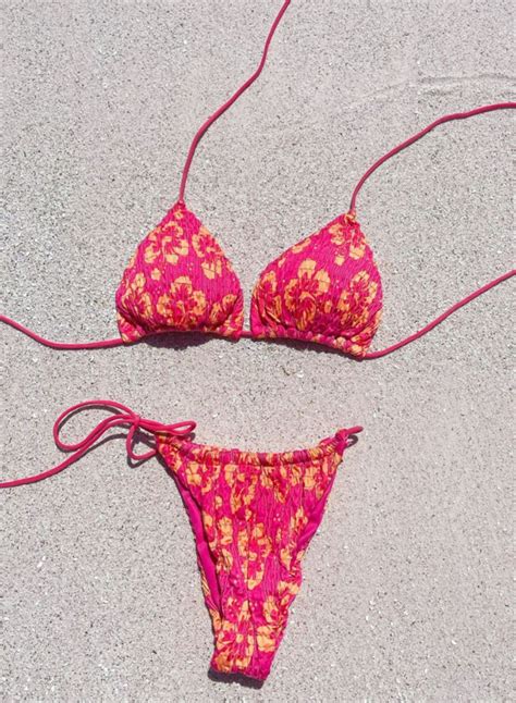 Roze Triangel Bikini Met Bloemenprint Eddy S Musthaves