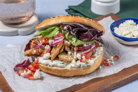 Turks Broodje Met Kip Kebab En Yoghurt Knoflooksaus Recept HelloFresh