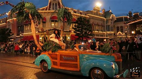 Vaiana Pre Parade Disneyland Paris 2016 Youtube