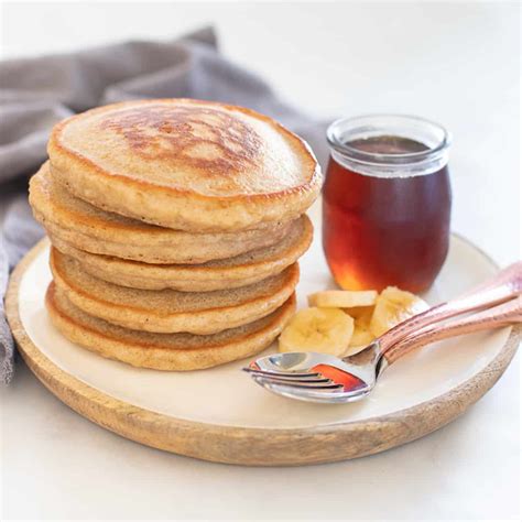 Vegan Banana Pancakes - A Virtual Vegan