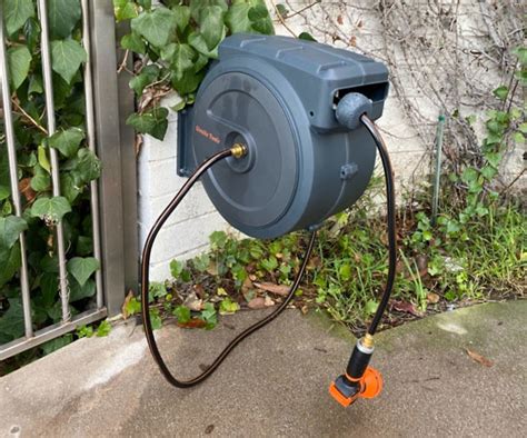 Retractable Garden Hose Reel