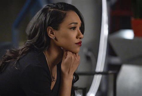 The Flash: Candice Patton Ponders Iris' Damage, Hints at 'Finale ...