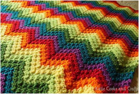 Rumpled_crochet_Ripple_rainbow_Afghan_2 | Styles Idea