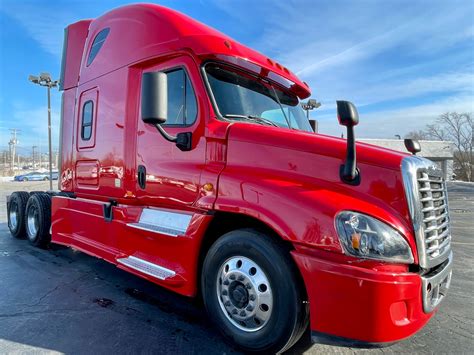 Used Freightliner Cascadia Evolution Sleeper Cummins Isx