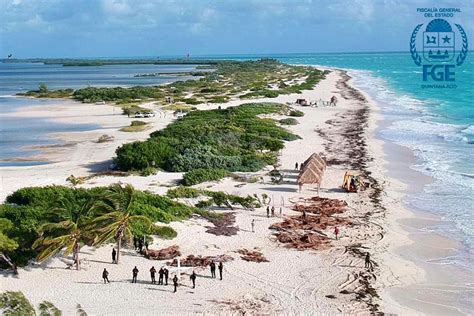 Liberan Playa En La Zona De Isla Blanca En La Parte Continental De