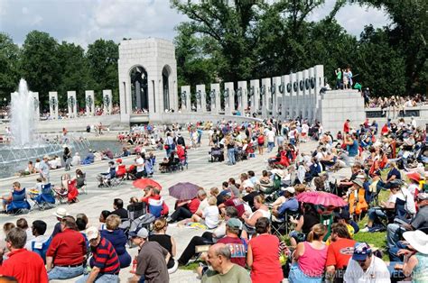 World War 2 Memorial On The National Mall Washington Dc Photo Guide Photos