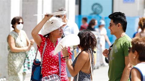 De verdad se sabe cuántas personas mueren por una ola de calor Público