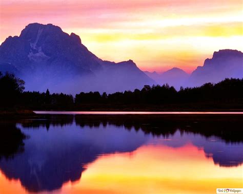 Mountain reflection 2K wallpaper download