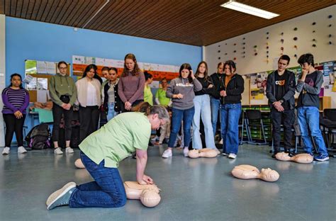 Lebensrettung Am Ohg Nagolder Sch Ler Ben F R Den Ernstfall Nagold