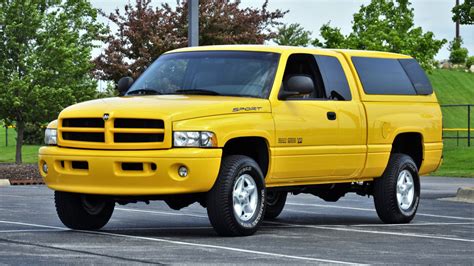 2000 Dodge Ram 1500 Interior