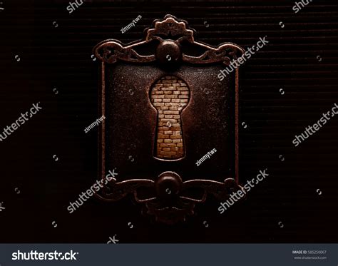 Photo De Stock Keyhole On Old Fashioned Door Lock 585250067 Shutterstock