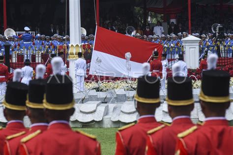 HUT RI ISTANA MERDEKA ANTARA Foto