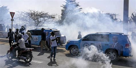 Sénégal consternation et colère après le report de lélection