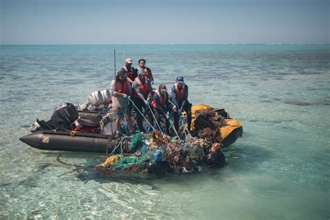 Marine Debris Removal Mission Begins in the Papahānaumokuākea Marine ...