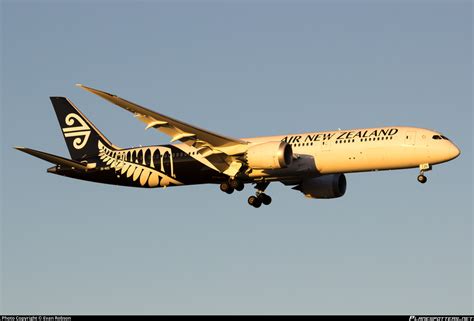 ZK NZG Air New Zealand Boeing 787 9 Dreamliner Photo By Evan Robson