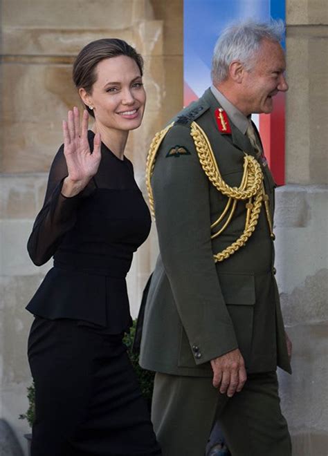 Angelina Jolie Makes Surprise Appearance At Un Peacekeeping Summit Hello