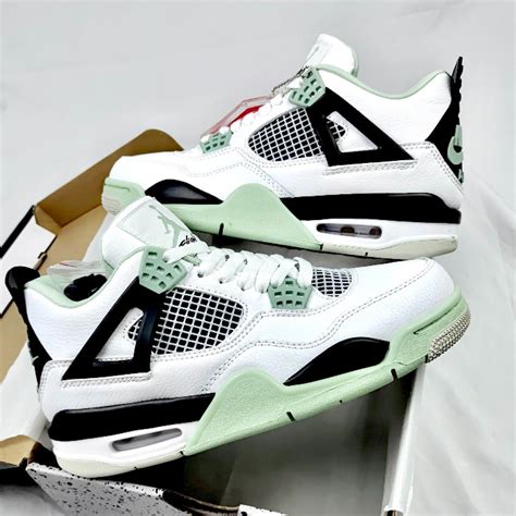 Nike Air Jordan 4 Retro Seafoam AQ9129 103 運動鞋整箱 票據保護盒 蝦皮購物