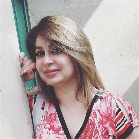 Beautiful Mature Face And Legs Photo 31 36 X3vid