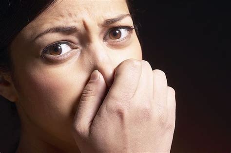 5 Lingering Body Odors That Might Be A Warning Sign Of Something Serious