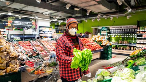 Sorge Im Supermarkt K Nnen Lebensmittel Das Coronavirus Bertragen