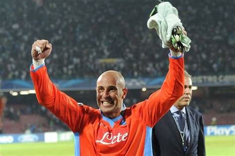 Ufficiale Pepe Reina Un Nuovo Calciatore Del Napoli Adl