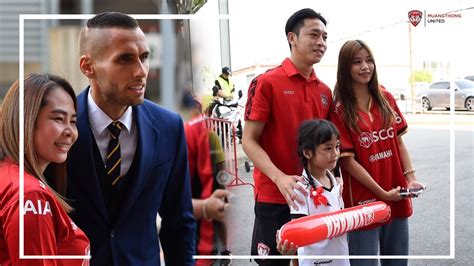 INSIDE MTUTD ชมภาพบรรยากาศแฟนคลบสโมสรเมองทองฯ ณ สนามธนเดอรโดม สเต