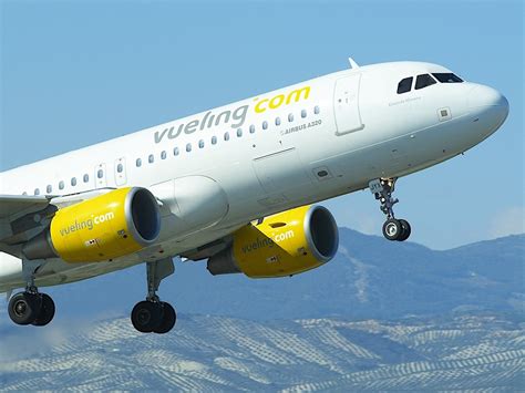 Come Superare La Paura Di Volare I Consigli Di Vueling L Eco Della Pista