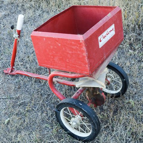 Seed Spreader By The Cyclone Seeder Co Ebth