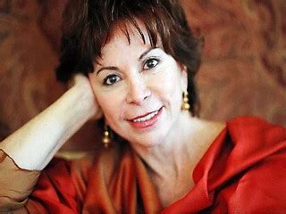 Isabel Allende biography, birth date, birth place and pictures