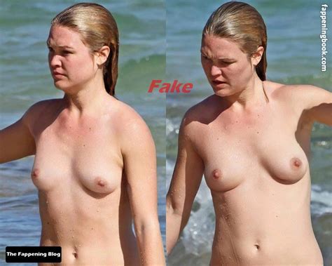 Julia Stiles Nude The Fappening Photo 1510154 FappeningBook